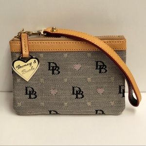 Dooney & Bourke wristlet